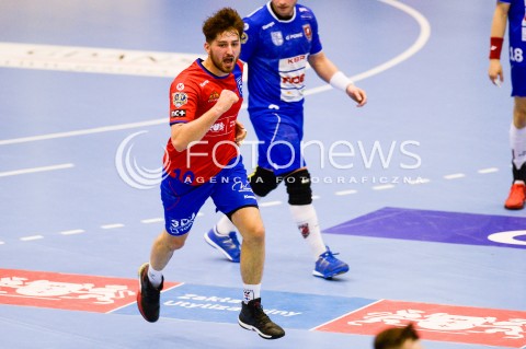  21.04.2018 GDANSK<br />PGNIG SUPERLIGA W PILCE RECZNEJ<br />SEZON 2017/2018<br />MECZ WYBRZEZE GDANSK - MMTS KWIDZYN<br />N/Z HUBERT KORNECKI SYLWETKA RADOSC<br /> 