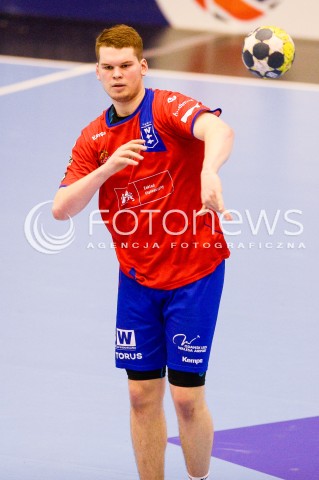  21.04.2018 GDANSK<br />PGNIG SUPERLIGA W PILCE RECZNEJ<br />SEZON 2017/2018<br />MECZ WYBRZEZE GDANSK - MMTS KWIDZYN<br />N/Z KAMIL ADAMCZYK SYLWETKA<br /> 