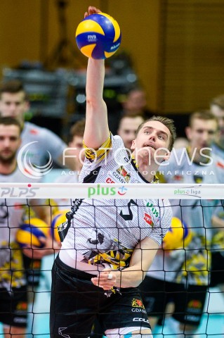  21.04.2018 GDYNIA<br />SIATKOWKA - PLAY OFF<br />PLUS LIGA SEZON 2017/2018<br />MECZ TREFL GDANSK - JASTRZEBSKI WEGIEL<br />N/Z WOJCIECH FERENS<br /> 