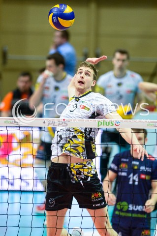  21.04.2018 GDYNIA<br />SIATKOWKA - PLAY OFF<br />PLUS LIGA SEZON 2017/2018<br />MECZ TREFL GDANSK - JASTRZEBSKI WEGIEL<br />N/Z PATRYK NIEMIEC<br /> 