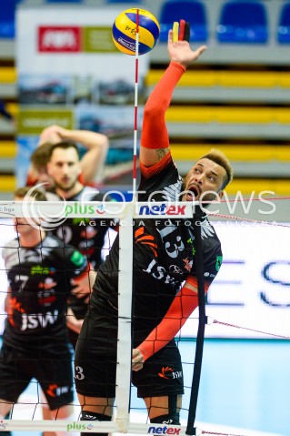  21.04.2018 GDYNIA<br />SIATKOWKA - PLAY OFF<br />PLUS LIGA SEZON 2017/2018<br />MECZ TREFL GDANSK - JASTRZEBSKI WEGIEL<br />N/Z SALVADOR HIDALGO OLIVA<br /> 