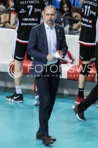  22.04.2018 RZESZOW<br />SIATKOWKA PLUSLIGA 2017/2018 MEN VOLLEYBALL POLAND POLISH PLUS LIGA LEAGUE SEASON 2017/2018<br />FAZA PLAY-OFF - CWIERCFINAL - 3. MECZ<br />MECZ ASSECO RESOVIA RZESZOW - INDYKPOL AZS OLSZTYN <br />N/Z ANDRZEJ KOWAL - I TRENER ( HEAD COACH ) SYLWETKA <br /> 