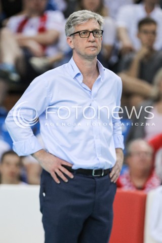  22.04.2018 RZESZOW<br />SIATKOWKA PLUSLIGA 2017/2018 MEN VOLLEYBALL POLAND POLISH PLUS LIGA LEAGUE SEASON 2017/2018<br />FAZA PLAY-OFF - CWIERCFINAL - 3. MECZ<br />MECZ ASSECO RESOVIA RZESZOW - INDYKPOL AZS OLSZTYN <br />N/Z ROBERTO SANTILLI - I TRENER ( HEAD COACH ) SYLWETKA <br /> 