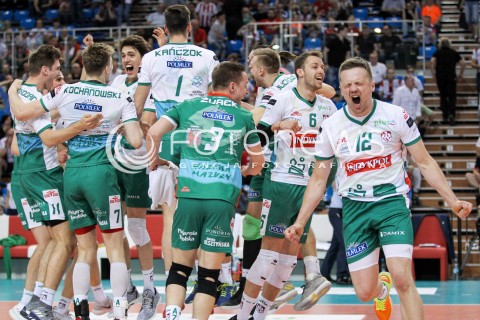  22.04.2018 RZESZOW<br />SIATKOWKA PLUSLIGA 2017/2018 MEN VOLLEYBALL POLAND POLISH PLUS LIGA LEAGUE SEASON 2017/2018<br />FAZA PLAY-OFF - CWIERCFINAL - 3. MECZ<br />MECZ ASSECO RESOVIA RZESZOW - INDYKPOL AZS OLSZTYN <br />N/Z PAWEL WOICKI ROBBERT ANDRINGA TOMAS ROUSSEAUX RADOSC EMOCJE ZWYCIESTWO AWANS<br /> 