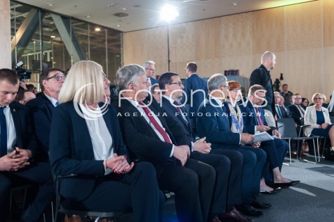  23.04.2018 WARSZAWA<br />KONFERENCJA PROGRAM DOSTEPNOSC PLUS 2018-2025<br />N/Z PREMIER MATEUSZ MORAWIECKI MAREK SUSKI JERZY KWIECINSKI<br /> 