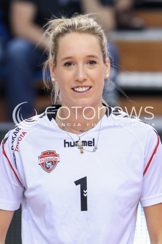  23.04.2018 RZESZOW <br />SIATKOWKA LIGA SIATKOWKI KOBIET LSK 2017/2018 WOMEN VOLLEYBALL POLAND POLISH LEAGUE <br />FAZA PLAYOFF - POLFINAL - 3. MECZ<br />MECZ DEVELOPRES SKYRES RZESZOW - LKS COMMERCECON LODZ <br />N/Z HELENE ROUSSEAUX GLOWKA PORTRET SYLWETKA <br /> 