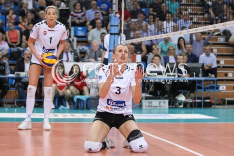  23.04.2018 RZESZOW <br />SIATKOWKA LIGA SIATKOWKI KOBIET LSK 2017/2018 WOMEN VOLLEYBALL POLAND POLISH LEAGUE <br />FAZA PLAYOFF - POLFINAL - 3. MECZ<br />MECZ DEVELOPRES SKYRES RZESZOW - LKS COMMERCECON LODZ <br />N/Z MONIKA PTAK HELENE ROUSSEAUX SMUTEK ZLOSC EMOCJE PORAZKA <br /> 