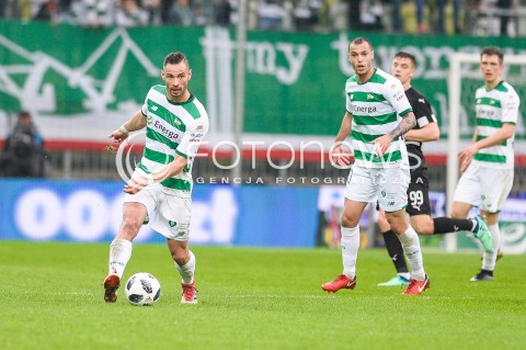 23.04.2018 GDANSK<br />PILKA NOZNA - EKSTRAKLASA SEZON 2017/2018<br />MECZ LECHIA GDANSK - CRACOVIA KRAKOW<br />N/Z SIMEON SLAWCZEW SYLWETKA<br /> 