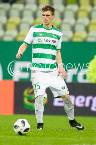  23.04.2018 GDANSK<br />PILKA NOZNA - EKSTRAKLASA SEZON 2017/2018<br />MECZ LECHIA GDANSK - CRACOVIA KRAKOW<br />N/Z MICHAL NALEPA SYLWETKA<br /> 