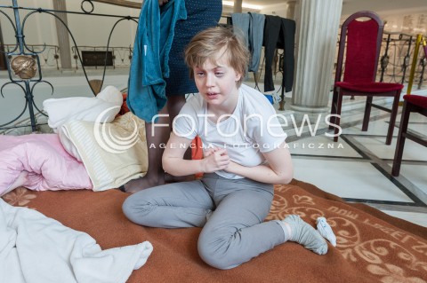  24.04.2018 WARSZAWA SEJM<br />PROTEST NIEPELNOSPRAWNYCH W SEJMIE<br />N/Z UCZESTNICY WYDARZENIA NIEPELNOSPRAWNI DOROSLI Z RODZICAMI<br /> 