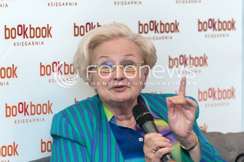  26.04.2018 WARSZAWA<br />PROFESOR EWA LETOWSKA W KSIEGARNI<br />N/Z EWA LETOWSKA<br /> 
