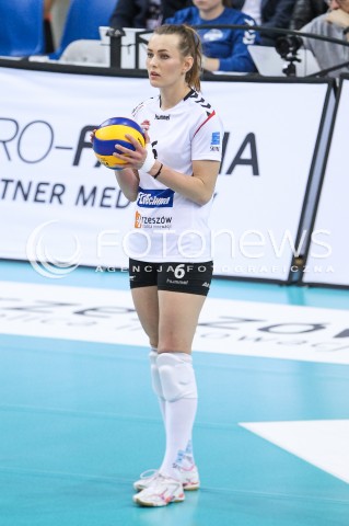  26.04.2018 RZESZOW <br />SIATKOWKA LIGA SIATKOWKI KOBIET LSK 2017/2018 WOMEN VOLLEYBALL POLAND POLISH LEAGUE <br />FAZA PLAYOFF - MECZ O 3. MIEJSCE - 1. MECZ<br />MECZ DEVELOPRES SKYRES RZESZOW - GROT BUDOWLANI LODZ <br />N/Z KATARZYNA ZABINSKA SYLWETKA <br /> 