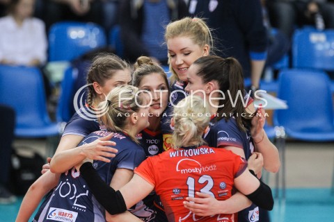  26.04.2018 RZESZOW <br />SIATKOWKA LIGA SIATKOWKI KOBIET LSK 2017/2018 WOMEN VOLLEYBALL POLAND POLISH LEAGUE <br />FAZA PLAYOFF - MECZ O 3. MIEJSCE - 1. MECZ<br />MECZ DEVELOPRES SKYRES RZESZOW - GROT BUDOWLANI LODZ <br />N/Z AGNIESZKA KAKOLEWSKA KAJA GROBELNA RADOSC EMOCJE <br /> 