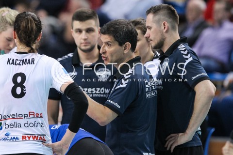  26.04.2018 RZESZOW <br />SIATKOWKA LIGA SIATKOWKI KOBIET LSK 2017/2018 WOMEN VOLLEYBALL POLAND POLISH LEAGUE <br />FAZA PLAYOFF - MECZ O 3. MIEJSCE - 1. MECZ<br />MECZ DEVELOPRES SKYRES RZESZOW - GROT BUDOWLANI LODZ <br />N/Z LORENZO MICELLI - I TRENER ( HEAD COACH ) <br /> 