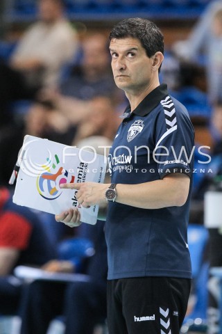  26.04.2018 RZESZOW <br />SIATKOWKA LIGA SIATKOWKI KOBIET LSK 2017/2018 WOMEN VOLLEYBALL POLAND POLISH LEAGUE <br />FAZA PLAYOFF - MECZ O 3. MIEJSCE - 1. MECZ<br />MECZ DEVELOPRES SKYRES RZESZOW - GROT BUDOWLANI LODZ <br />N/Z LORENZO MICELLI - I TRENER ( HEAD COACH ) SYLWETKA <br /> 