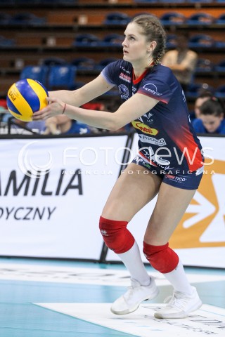  26.04.2018 RZESZOW <br />SIATKOWKA LIGA SIATKOWKI KOBIET LSK 2017/2018 WOMEN VOLLEYBALL POLAND POLISH LEAGUE <br />FAZA PLAYOFF - MECZ O 3. MIEJSCE - 1. MECZ<br />MECZ DEVELOPRES SKYRES RZESZOW - GROT BUDOWLANI LODZ <br />N/Z MARTYNA GRAJBER SYLWETKA <br /> 