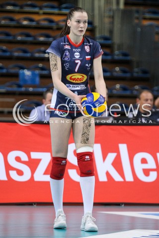  26.04.2018 RZESZOW <br />SIATKOWKA LIGA SIATKOWKI KOBIET LSK 2017/2018 WOMEN VOLLEYBALL POLAND POLISH LEAGUE <br />FAZA PLAYOFF - MECZ O 3. MIEJSCE - 1. MECZ<br />MECZ DEVELOPRES SKYRES RZESZOW - GROT BUDOWLANI LODZ <br />N/Z JULIA TWARDOWSKA SYLWETKA <br /> 