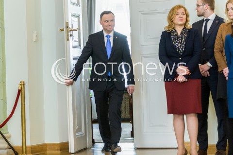  27.04.2018 WARSZAWA<br />PODPISANIE USTAWY O ZMIANIE USTAWY O USLUGACH PLATNICZYCH ORAZ NIEKTORYCH INNYCH USTAW DOTYCZACYCH BLEDNYCH PRZELEWOW<br />N/Z PREZYDENT RP ANDRZEJ DUDA <br /> 