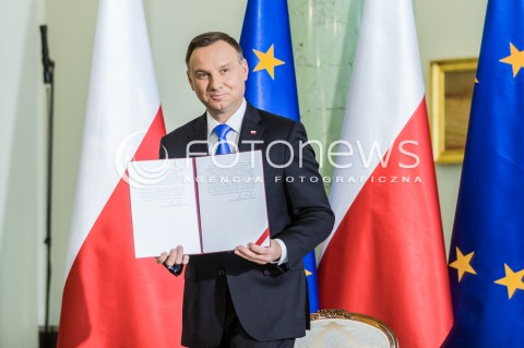 Podpisanie ustawy o zmienie ustawy o usługach płatniczych w Warszawie