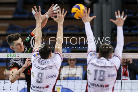  28.04.2018 RZESZOW <br />SIATKOWKA PLUS LIGA 2017/2018 MEN VOLLEYBALL POLAND POLISH PLUSLIGA LEAGUE SEASON 2017/2018 <br />MECZ O 5. MIEJSCE - MECZ NR 2<br />MECZ ASSECO RESOVIA RZESZOW - JASTRZEBSKI WEGIEL <br />N/Z MACIEJ MUZAJ <br /> 