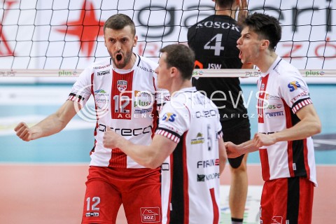  28.04.2018 RZESZOW <br />SIATKOWKA PLUS LIGA 2017/2018 MEN VOLLEYBALL POLAND POLISH PLUSLIGA LEAGUE SEASON 2017/2018 <br />MECZ O 5. MIEJSCE - MECZ NR 2<br />MECZ ASSECO RESOVIA RZESZOW - JASTRZEBSKI WEGIEL <br />N/Z LUKASZ PERLOWSKI LUKAS TICHACEK ALEKSANDER SLIWKA RADOSC EMOCJE <br /> 