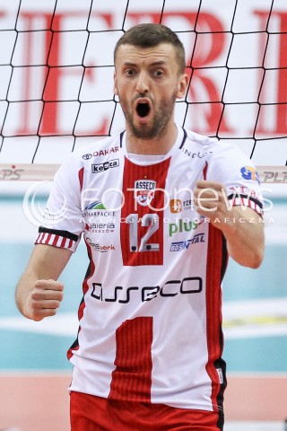  28.04.2018 RZESZOW <br />SIATKOWKA PLUS LIGA 2017/2018 MEN VOLLEYBALL POLAND POLISH PLUSLIGA LEAGUE SEASON 2017/2018 <br />MECZ O 5. MIEJSCE - MECZ NR 2<br />MECZ ASSECO RESOVIA RZESZOW - JASTRZEBSKI WEGIEL <br />N/Z LUKASZ PERLOWSKI SYLWETKA RADOSC EMOCJE<br /> 