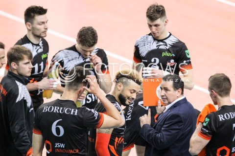  28.04.2018 RZESZOW <br />SIATKOWKA PLUS LIGA 2017/2018 MEN VOLLEYBALL POLAND POLISH PLUSLIGA LEAGUE SEASON 2017/2018 <br />MECZ O 5. MIEJSCE - MECZ NR 2<br />MECZ ASSECO RESOVIA RZESZOW - JASTRZEBSKI WEGIEL <br />N/Z FERDINANDO DE GIORGI TRENER ( HEAD COACH ) SALVADOR HIDALGO OLIVA MACIEJ MUZAJ <br /> 