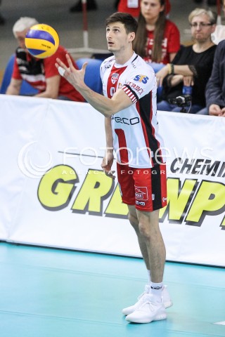  28.04.2018 RZESZOW <br />SIATKOWKA PLUS LIGA 2017/2018 MEN VOLLEYBALL POLAND POLISH PLUSLIGA LEAGUE SEASON 2017/2018 <br />MECZ O 5. MIEJSCE - MECZ NR 2<br />MECZ ASSECO RESOVIA RZESZOW - JASTRZEBSKI WEGIEL <br />N/Z THIBAULT ROSSARD SYLWETKA <br /> 