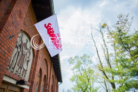  28.04.2018 GDANSK <br />OGOLNOPOLSKIE OBCHODY CZTERDZIESTOLECIA UTWORZENIA WOLNYCH ZWIAZKOW ZAWODOWYCH<br />N/Z FLAGA SOLIDARNOSCI<br /> 