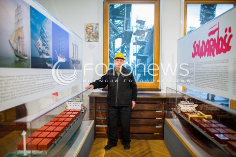  28.04.2018 GDANSK <br />OGOLNOPOLSKIE OBCHODY CZTERDZIESTOLECIA UTWORZENIA WOLNYCH ZWIAZKOW ZAWODOWYCH<br />N/Z PAN JOZEF WYSOCKI ZASLUZONY PRACOWNIK STOCZNI GDANSKIEJ PORTRET<br /> 
