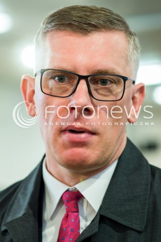  28.04.2018 GDANSK <br />OGOLNOPOLSKIE OBCHODY CZTERDZIESTOLECIA UTWORZENIA WOLNYCH ZWIAZKOW ZAWODOWYCH<br />N/Z SLAWOMIR CENCKIEWICZ PORTRET<br /> 