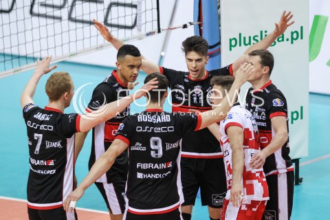  29.04.2018 RZESZOW <br />SIATKOWKA PLUS LIGA 2017/2018 MEN VOLLEYBALL POLAND POLISH PLUSLIGA LEAGUE SEASON 2017/2018 <br />MECZ O 5. MIEJSCE - MECZ NR 3<br />MECZ ASSECO RESOVIA RZESZOW - JASTRZEBSKI WEGIEL <br />N/Z BARTHELEMY CHINENYEZE ALEKSANDER SLIWKA MATEUSZ MASLOWSKI RADOSC EMOCJE <br /> 