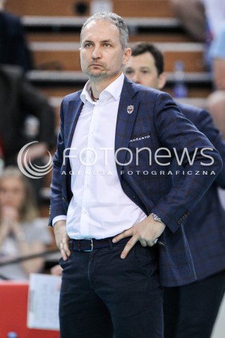  29.04.2018 RZESZOW <br />SIATKOWKA PLUS LIGA 2017/2018 MEN VOLLEYBALL POLAND POLISH PLUSLIGA LEAGUE SEASON 2017/2018 <br />MECZ O 5. MIEJSCE - MECZ NR 3<br />MECZ ASSECO RESOVIA RZESZOW - JASTRZEBSKI WEGIEL <br />N/Z ANDRZEJ KOWAL - I TRENER ( HEAD COACH ) SYLWETKA <br /> 