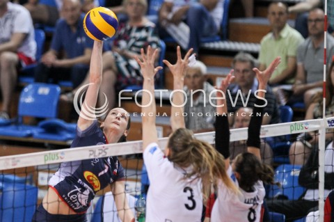  02.05.2018 RZESZOW <br />SIATKOWKA LIGA SIATKOWKI KOBIET LSK 2017/2018 WOMEN VOLLEYBALL POLAND POLISH LEAGUE <br />FAZA PLAYOFF - MECZ O 3. MIEJSCE - 3. MECZ <br />MECZ DEVELOPRES SKYRES RZESZOW - GROT BUDOWLANI LODZ <br />N/Z JULIA TWARDOWSKA <br /> 