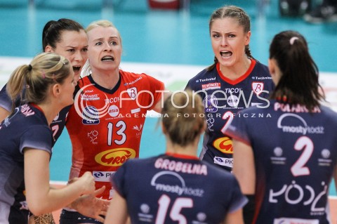  02.05.2018 RZESZOW <br />SIATKOWKA LIGA SIATKOWKI KOBIET LSK 2017/2018 WOMEN VOLLEYBALL POLAND POLISH LEAGUE <br />FAZA PLAYOFF - MECZ O 3. MIEJSCE - 3. MECZ <br />MECZ DEVELOPRES SKYRES RZESZOW - GROT BUDOWLANI LODZ <br />N/Z MARTYNA GRAJBER AGATA WITKOWSKA JULIA TWARDOWSKA RADOSC EMOCJE <br /> 