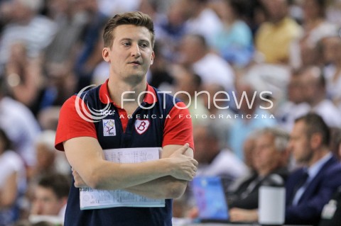  02.05.2018 RZESZOW <br />SIATKOWKA LIGA SIATKOWKI KOBIET LSK 2017/2018 WOMEN VOLLEYBALL POLAND POLISH LEAGUE <br />FAZA PLAYOFF - MECZ O 3. MIEJSCE - 3. MECZ <br />MECZ DEVELOPRES SKYRES RZESZOW - GROT BUDOWLANI LODZ <br />N/Z BLAZEJ KRZYSZTALOWICZ - I TRENER ( HEAD COACH ) SYLWETKA <br /> 