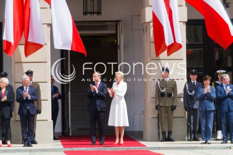 02.05.2018 WARSZAWA <br />DZIEN FLAGI POLSKIEJ Z UDZIALEM PREZYDENTA RP<br />N/Z PREZYDENT RP ANDRZEJ DUDA AGATA KORNHAUSER DUDA<br /> 