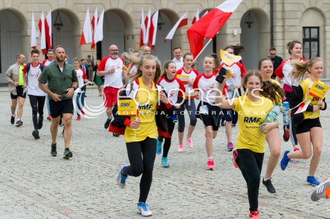  02.05.2018 WARSZAWA <br />DZIEN FLAGI POLSKIEJ Z UDZIALEM PREZYDENTA RP<br />BIALO CZERWONA SZTAFETA RMF FM<br />N/Z PREZYDENT RP ANDRZEJ DUDA<br /> 