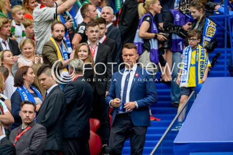  02.05.2018 WARSZAWA<br />PILKA NOZNA - FINAL PUCHARU POLSKI PZPN 2017/2018<br />FOOTBALL - PZPN POLISH CUP FINAL 2017/2018<br />MECZ ARKA GDYNIA - LEGIA WARSZAWA<br />N/Z TRENER LESZEK OJRZYNSKI ODBIERA SREBRNY MEDAL<br /> 