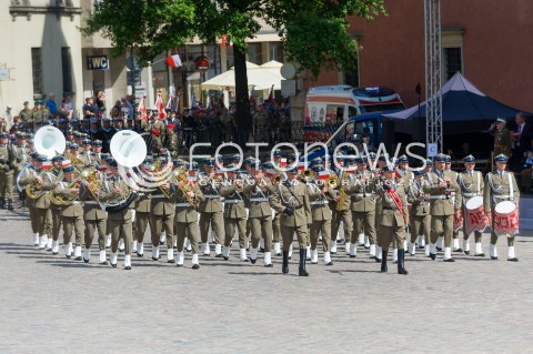  03.05.2018 WARSZAWA <br />OBCHODY SWIETA NARODOWEGO 3 MAJA <br />N/Z WOJSKO ZOLNIERZE ORKIESTRA<br /> 