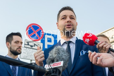  04.05.2018 WARSZAWA<br />KONFERENCJA PATRYKA JAKIEGO NA TEMAT ZNAKU DROGOWEGO<br />N/Z PATRYK JAKI<br /> 