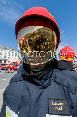  05.05.2018 WARSZAWA<br />DZIEN STRAZAKA<br />N/Z STRAZAK W HELMIE<br /> 