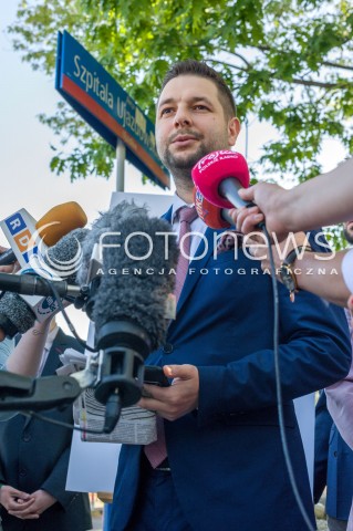  07.05.2018 WARSZAWA<br />KONFERENCJA PATRYKA JAKIEGO <br />3. ZOBOWIAZANIE <br />NOWE MOSTY DLA WARSZAWY<br />N/Z PATRYK JAKI<br /> 