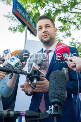  07.05.2018 WARSZAWA<br />KONFERENCJA PATRYKA JAKIEGO <br />3. ZOBOWIAZANIE <br />NOWE MOSTY DLA WARSZAWY<br />N/Z PATRYK JAKI<br /> 