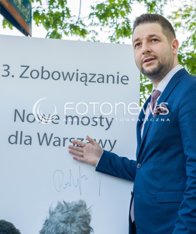  07.05.2018 WARSZAWA<br />KONFERENCJA PATRYKA JAKIEGO <br />3. ZOBOWIAZANIE <br />NOWE MOSTY DLA WARSZAWY<br />N/Z PATRYK JAKI<br /> 