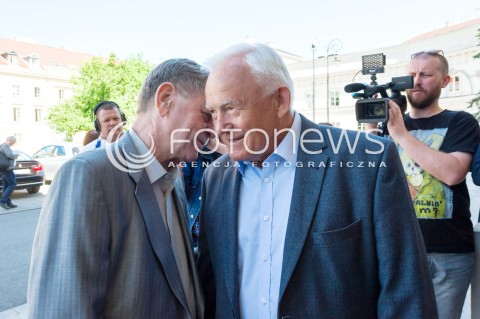  07.05.2018 WARSZAWA<br />INAUGURACYJNE SPOTKANIE SPOLECZNEGO KOMITETU LEWICY OBCHODOW 100 LECIA ODZYSKANIA NIEPODLEGLOSCI<br />N/Z LESZEK MILLER KRZYSZTOF JANIK<br /> 