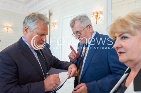  07.05.2018 WARSZAWA<br />INAUGURACYJNE SPOTKANIE SPOLECZNEGO KOMITETU LEWICY OBCHODOW 100 LECIA ODZYSKANIA NIEPODLEGLOSCI<br />N/Z ALEKSANDER KWASNIEWSKI DANUTA WANIEK MAREK SIWIEC<br /> 