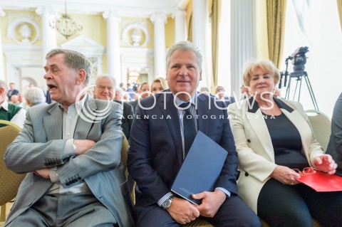  07.05.2018 WARSZAWA<br />INAUGURACYJNE SPOTKANIE SPOLECZNEGO KOMITETU LEWICY OBCHODOW 100 LECIA ODZYSKANIA NIEPODLEGLOSCI<br />N/Z ALEKSANDER KWASNIEWSKI DANUTA WANIEK KRZYSZTOF JANIK<br /> 