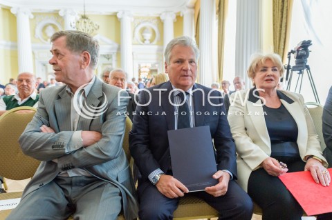  07.05.2018 WARSZAWA<br />INAUGURACYJNE SPOTKANIE SPOLECZNEGO KOMITETU LEWICY OBCHODOW 100 LECIA ODZYSKANIA NIEPODLEGLOSCI<br />N/Z ALEKSANDER KWASNIEWSKI DANUTA WANIEK KRZYSZTOF JANIK<br /> 