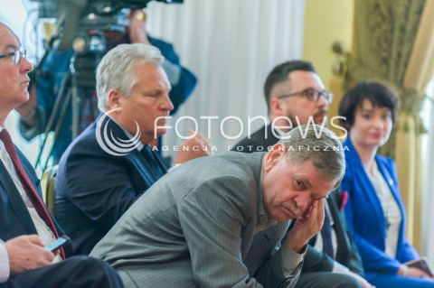  07.05.2018 WARSZAWA<br />INAUGURACYJNE SPOTKANIE SPOLECZNEGO KOMITETU LEWICY OBCHODOW 100 LECIA ODZYSKANIA NIEPODLEGLOSCI<br />N/Z ALEKSANDER KWASNIEWSKI WLODZIMIERZ CZARZASTY KRZYSZTOF JANIK ANNA MARIA ZUKOWSKA <br /> 